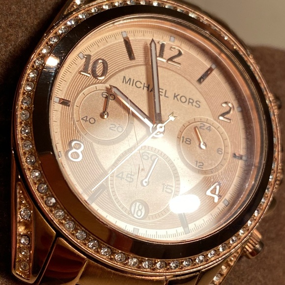 Michael Kors Ladies Watch - Picture 4 of 11